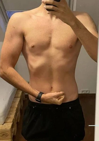 Kunde 2 vor dem Personal Training - Körper-Transformation